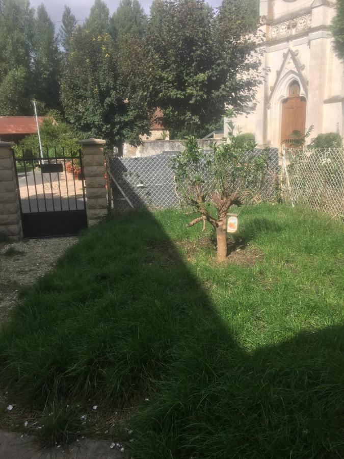 Veronique 58 Annay المظهر الخارجي الصورة
